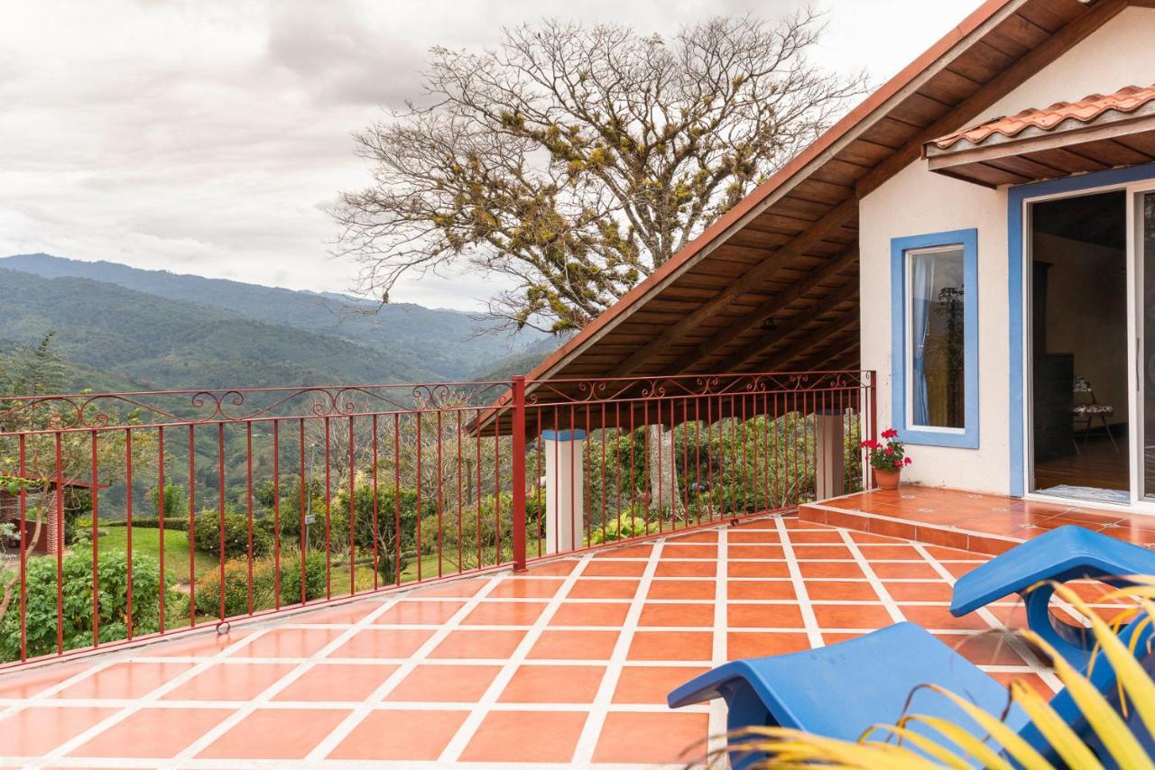 Casa Bartzis, Close To Orosi And Tapanti National Park Exterior photo